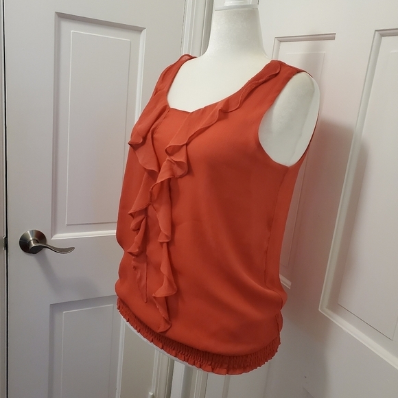 Nue Options Sleeveless Blouse Size XL, lightweight smocked hemline - Picture 2 of 8